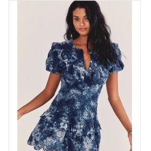 Love Shack Fancy
Fritzi Dress 00